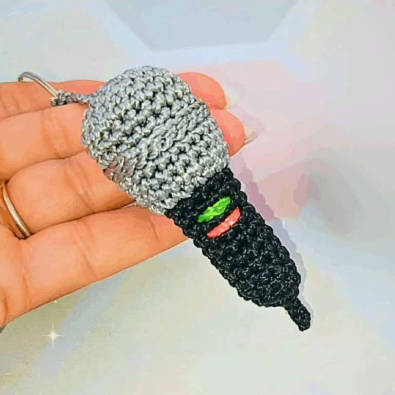 Crochet Microphone That Stands Out In Music-Themed Gifts