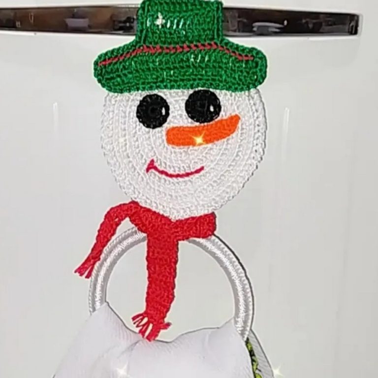 Minimal Crochet Dish Towel Holder Pattern for Neat Homes