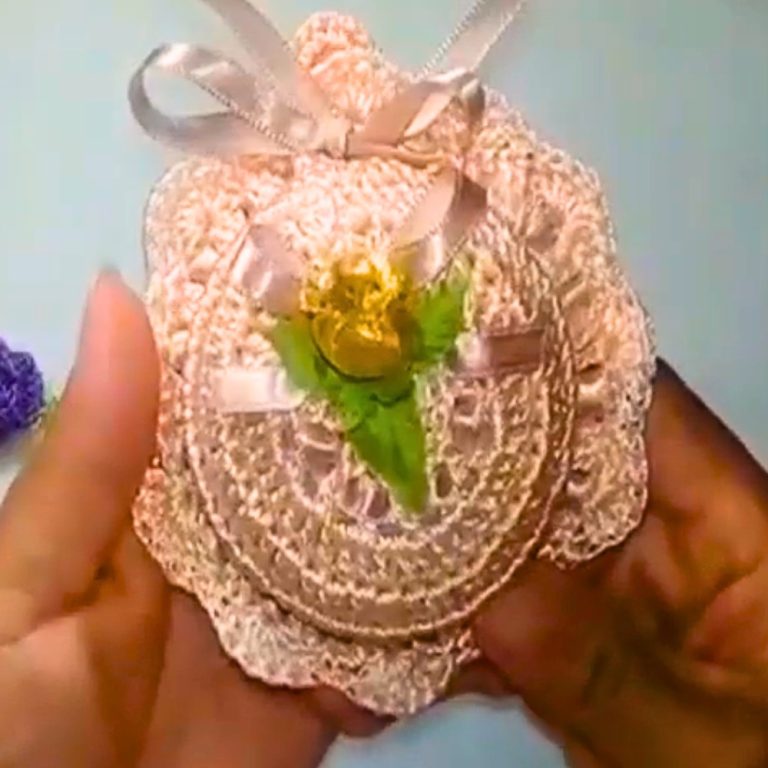 Free Crochet Scented Sachet Pattern to Keep Clothing Fresh