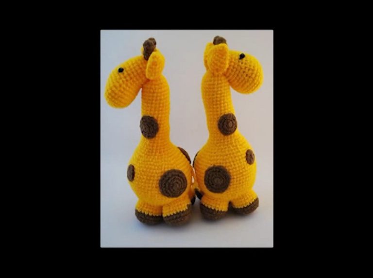 Crochet Giraffe Plushie