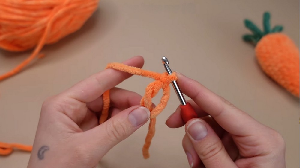 Crochet Carrot Amigurumi