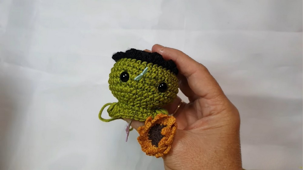 Crochet Hulk Amigurumi