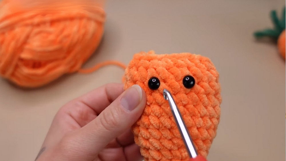 Crochet Carrot Amigurumi
