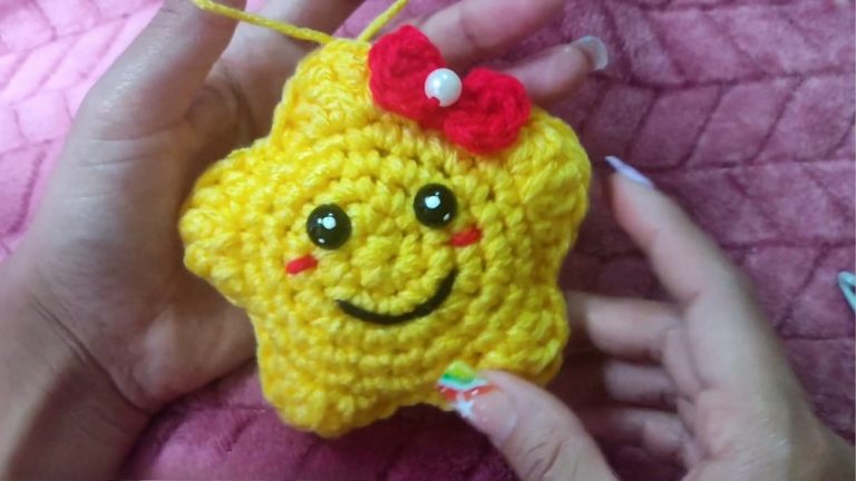 Crochet Bow Star Amigurumi