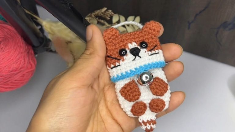 Crochet Kitten Keychain