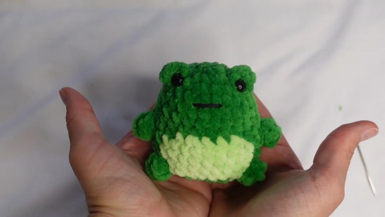 Crochet Frog Amigurumi