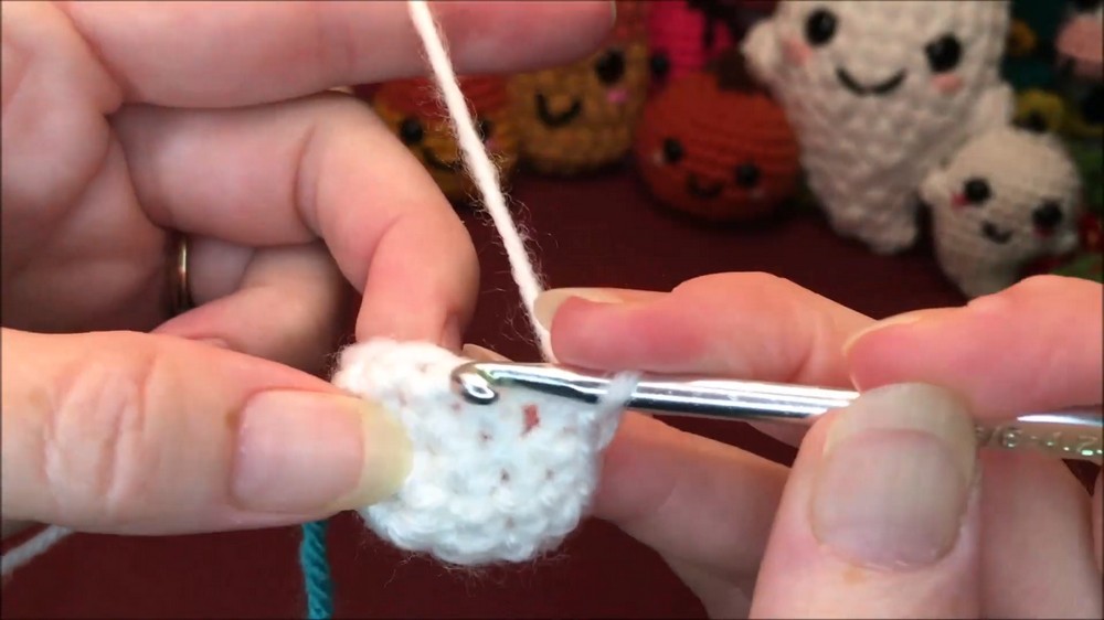 Crochet Candy Corn Amigurimi