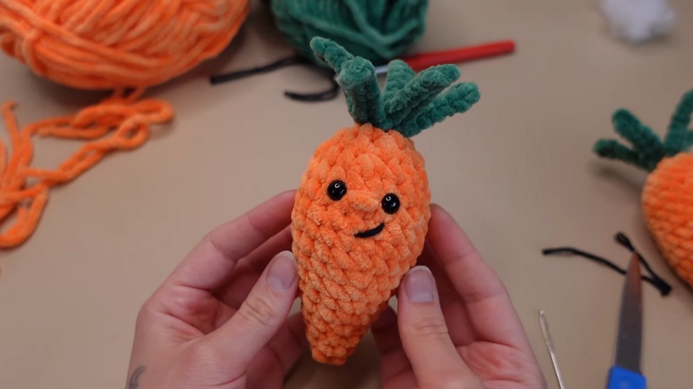 Crochet Carrot Amigurumi