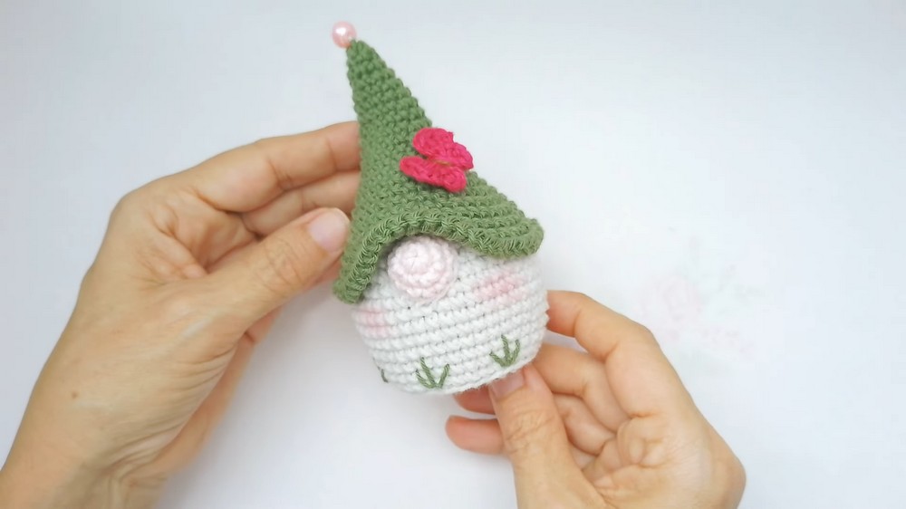 Crochet gnome Amigurumi