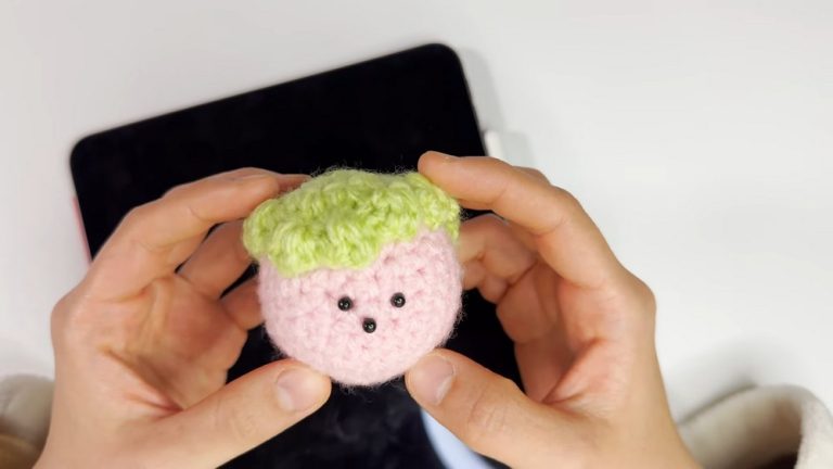 Crochet Strawberry Amigurumi