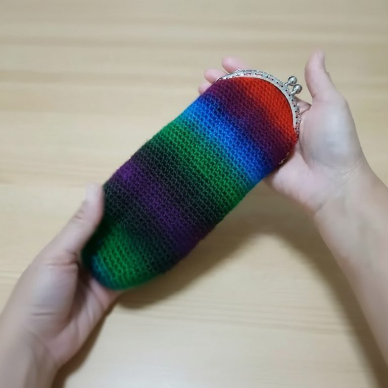 Stylish Crochet Makeup Brushes Purse Pattern for Accessories