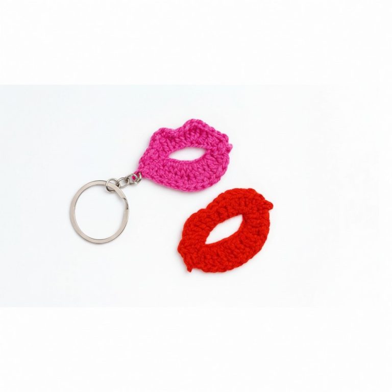 How to Crochet Lips Keychain for Gifts and Daily Use