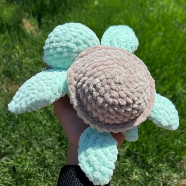 Snappy Crochet 6 Turtles Pattern That Brings Ocean Vibes to Life