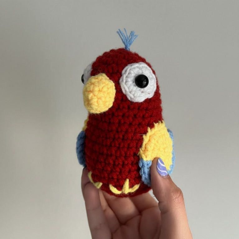 Quirky Crochet Parrots Pattern Perfect for Colorful Spaces