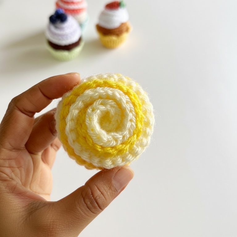 Cute Crochet Double Swirled Cupcake Frosting for You Collection