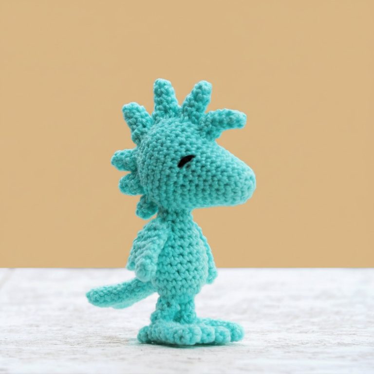 Vibrant Crochet Woodstock Pattern for That Colorful Room Accent