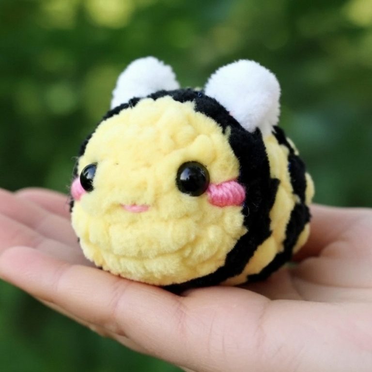 Tiny Crochet No-Sew Bee Pattern Perfect for Keychains