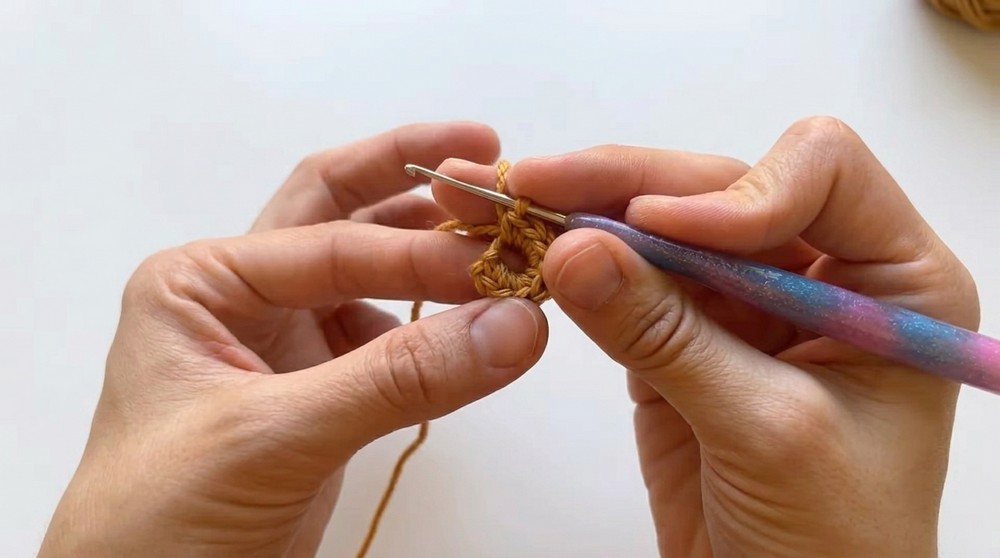 Crochet a Hamburger Keychain Step-by-Step Tutorial 4