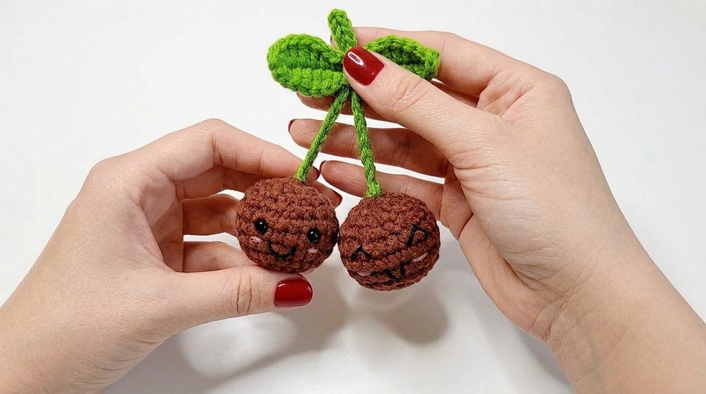 Kawaii cherry keychain crochetedamigurumi 9