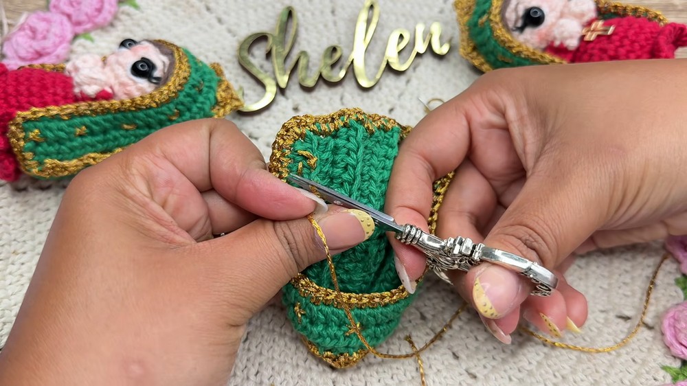 10cm Crochet Amigurumi Virgin Mary 🙏 Ideal for a bouquet or car decoration 7