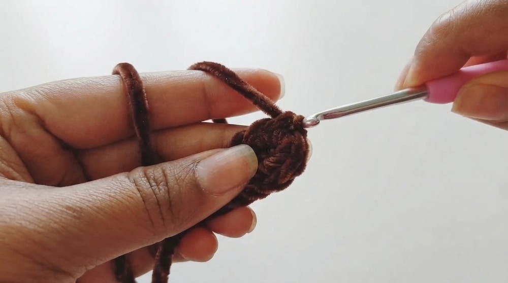AMIGURUMI KRUNK KEYCHAIN 3