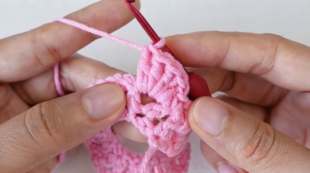 Crochet 4-in-1 Flower Pots Pattern (3)