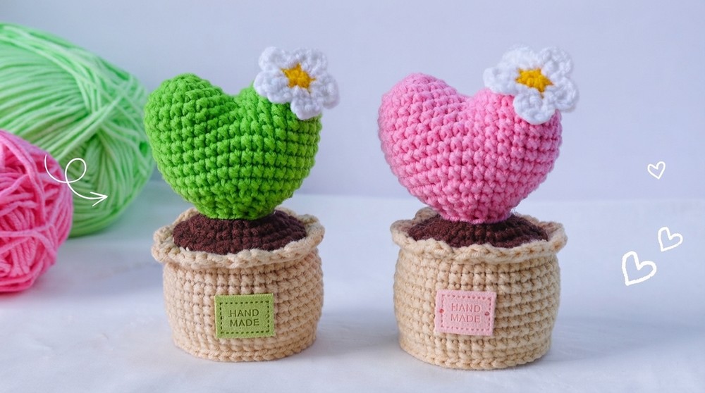 Crochet Cute Heart Cactus Tutorial (2)