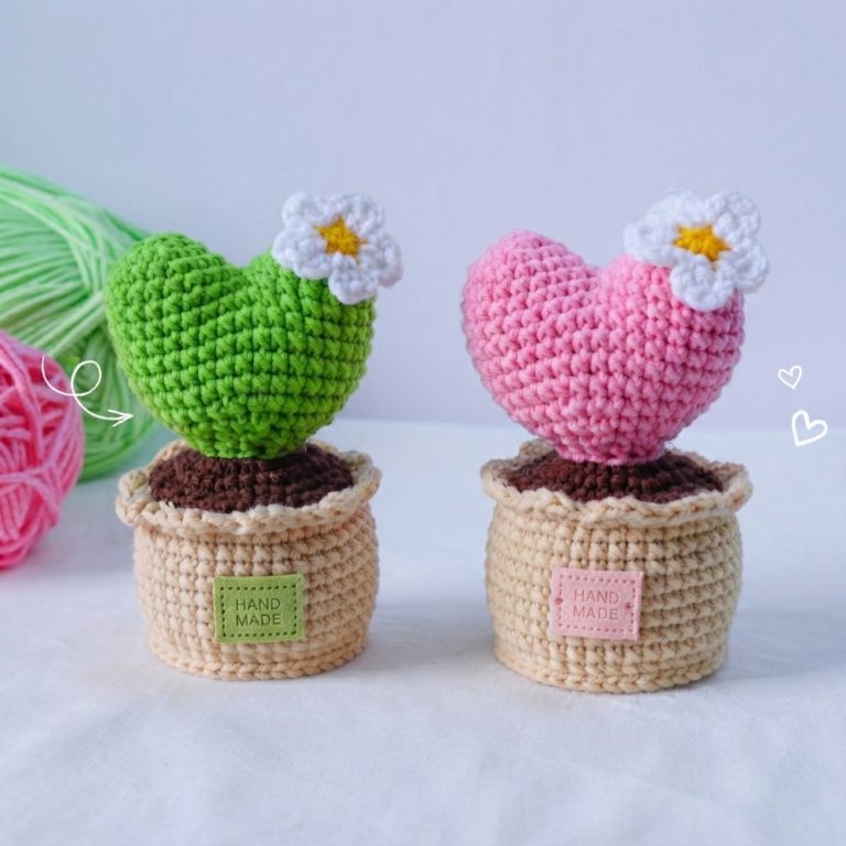 Crochet Cute Heart Cactus Tutorial (3)