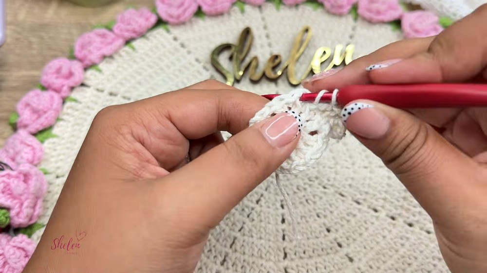 Crochet Mini Tulip Bouquet Rug 🌷 Step-by-Step Tutorial 30 cm (5)