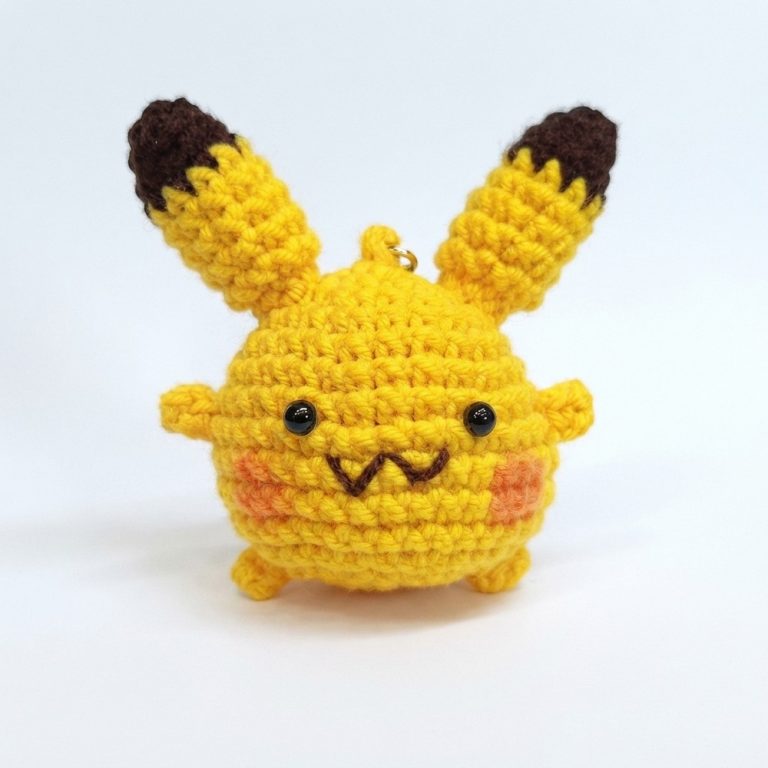 Crochet Pikachu Keychain Tutorial (6)