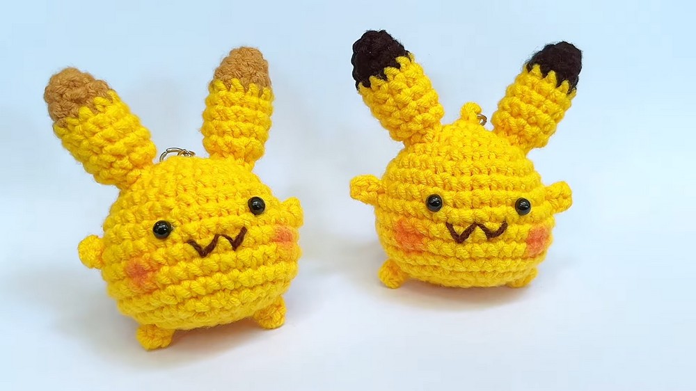 Crochet Pikachu Keychain Tutorial (7)