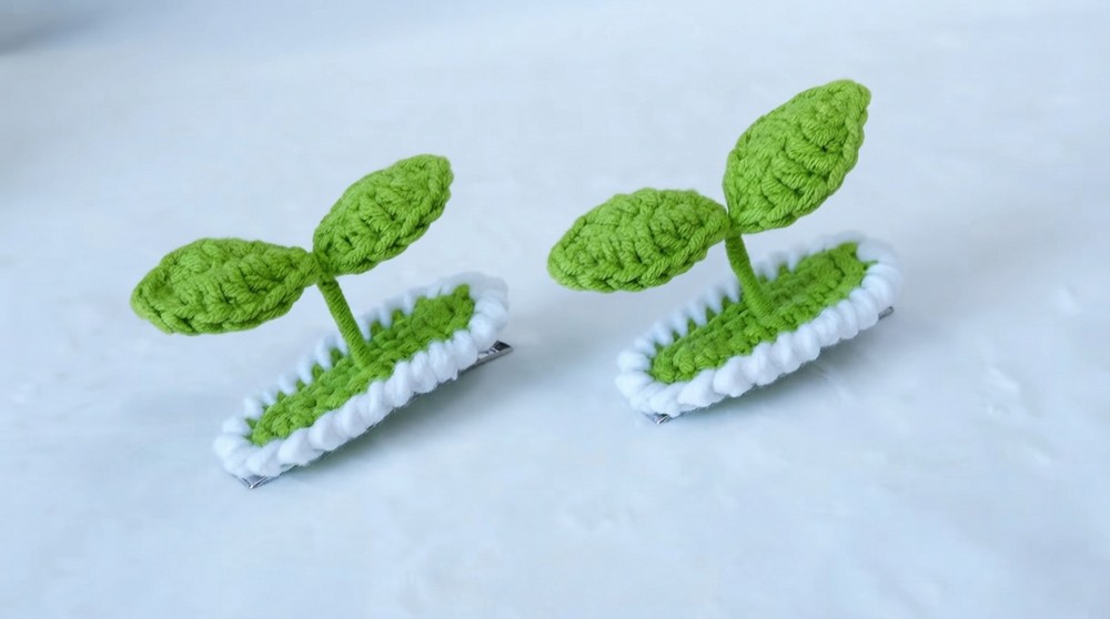 Crochet Sprout Hair Clips (1)