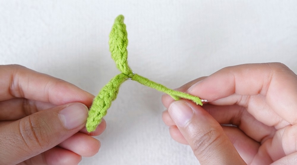 Crochet Sprout Hair Clips (5)