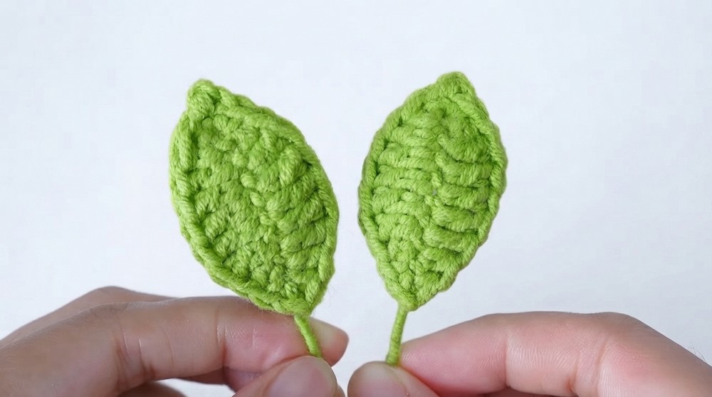 Crochet SunFlower Pot Tutorial (1)