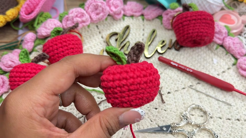 Easy Crochet Apple Keychain Tutorial 🍎 Step-by-Step Amigurumi (9)