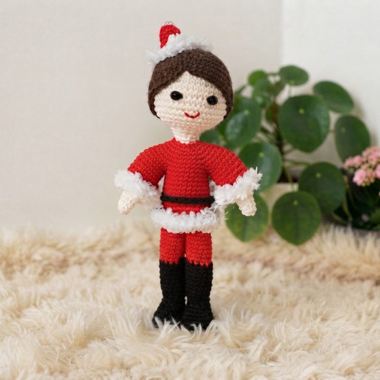 HOW TO DRESS UP AMIGURUMI FOR BOYS CHRISTMAS EDITION 12
