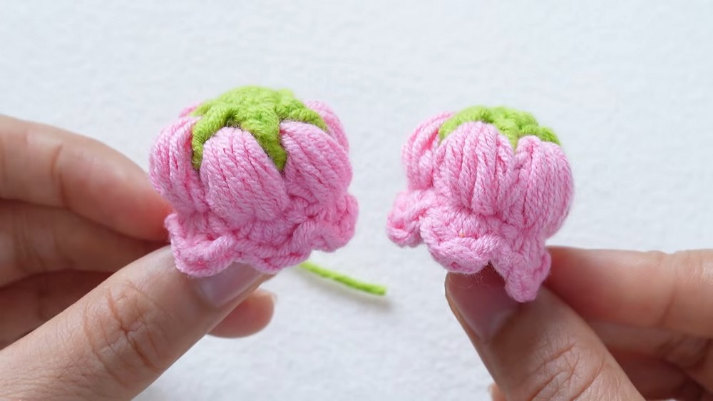 How to Crochet Lily of the Valley Keychain (6)