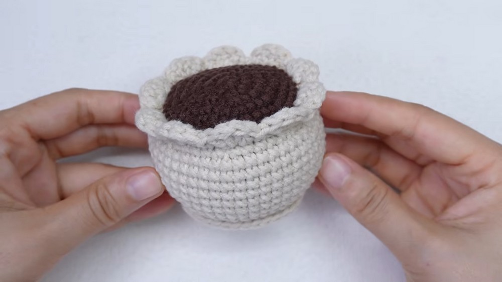 How to Crochet TULIP POT for beginners (4)