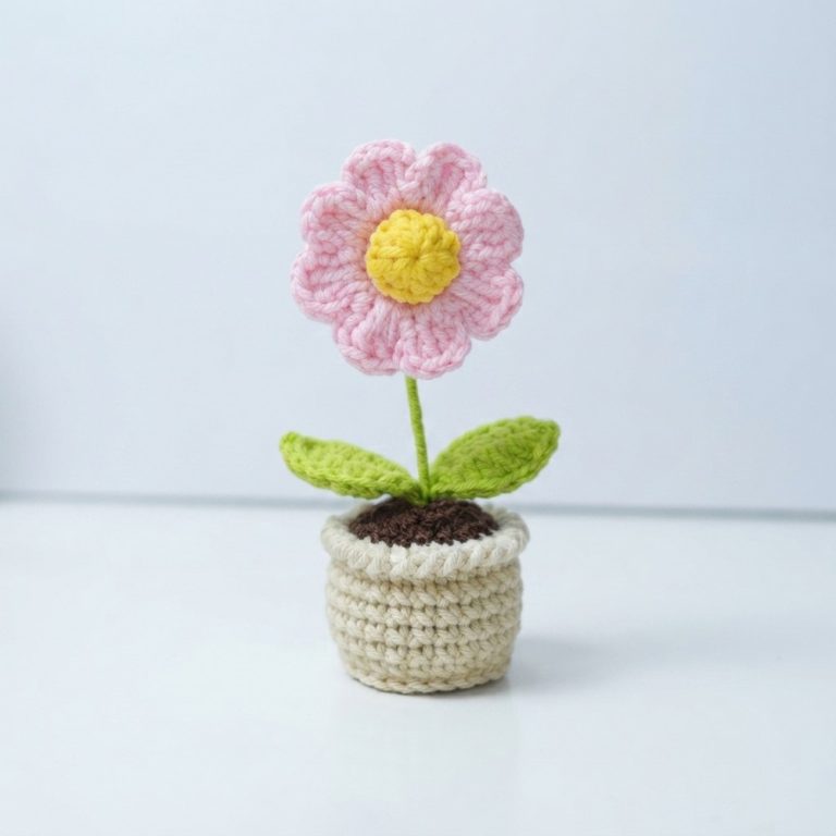How to Crochet a Mini Flower Pot Pattern (2)