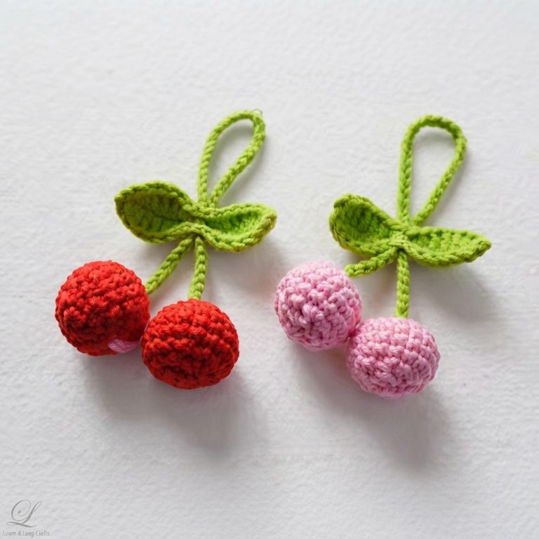 How to crochet Cherry Keychain (9)