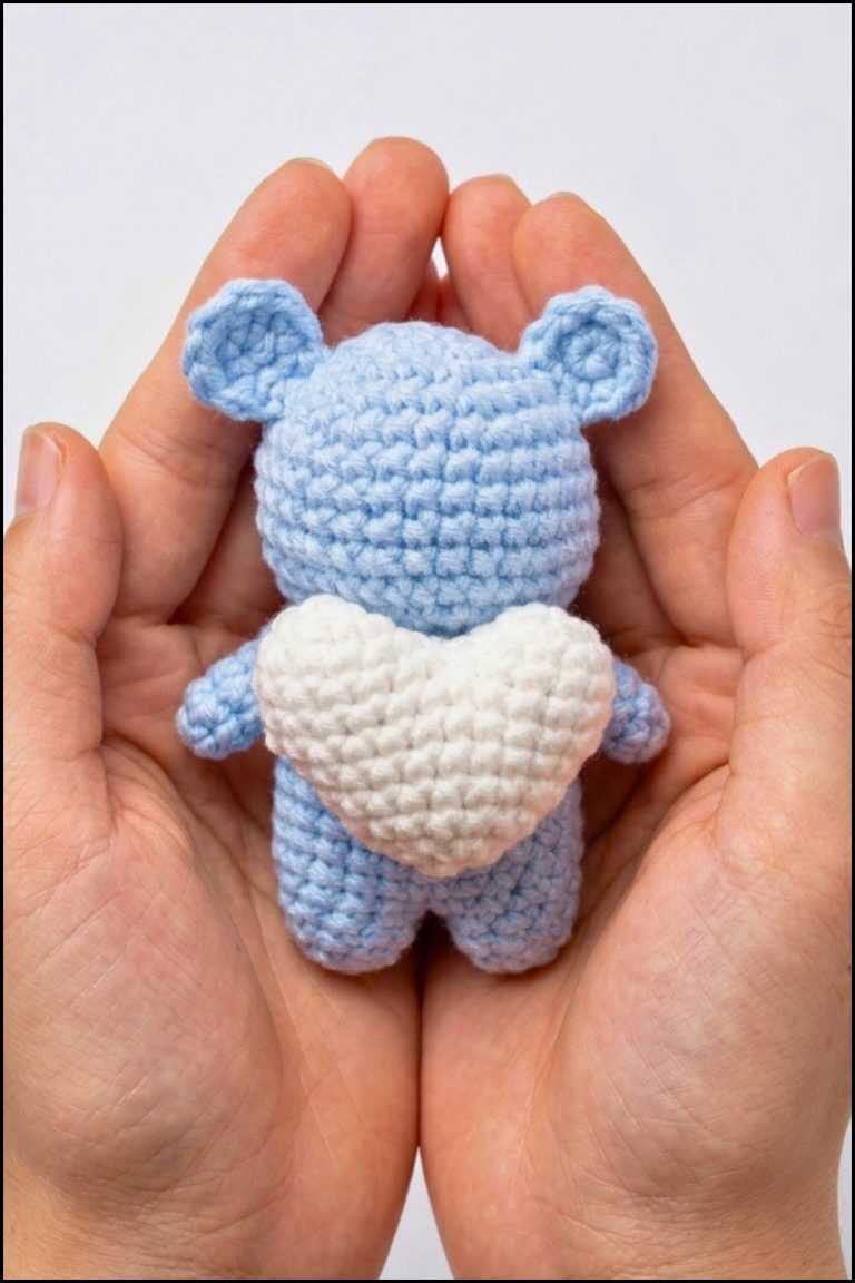 Crochet Amigurumi Bear Heart Pattern 6
