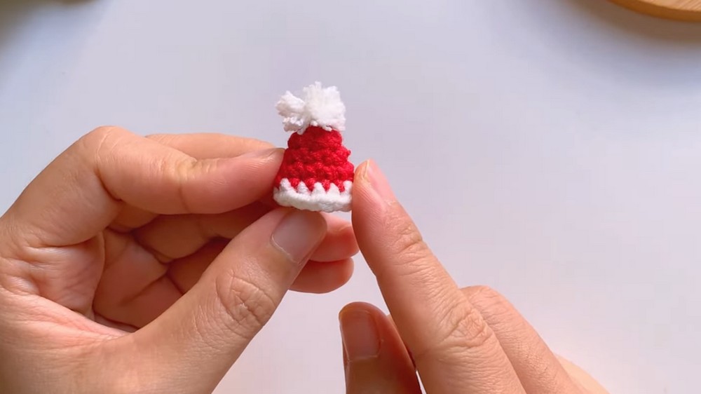Crochet Amigurumi Bear Santa Hat Pattern 4
