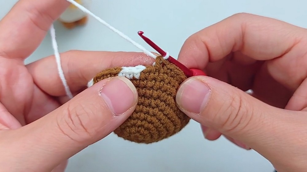 Crochet Amigurumi Reindeer Pattern 2