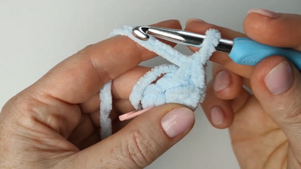Crochet Amigurumi Small dino pattern 1