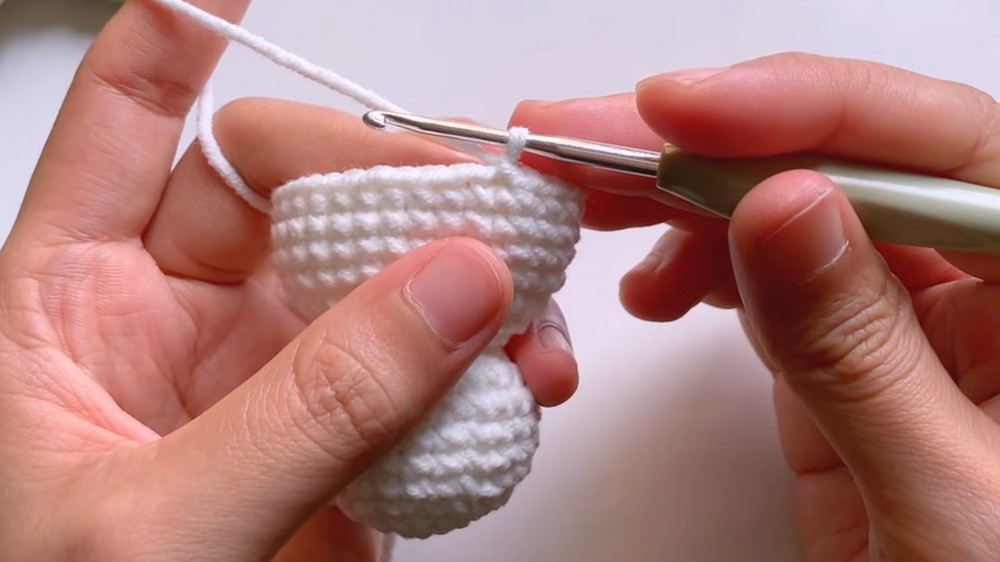 Crochet Amigurumi Snowman Pattern 2