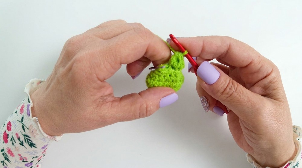 Crochet Amigurumi Tiny Cute Bunny Pattern 3