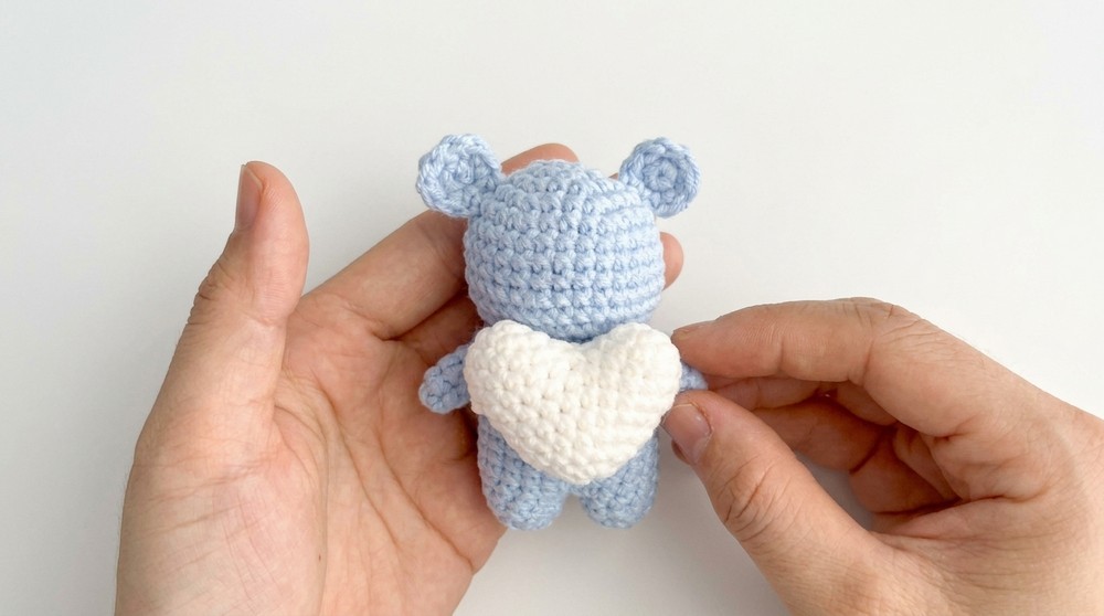 Crochet Amigurumi Bear Heart Pattern 5