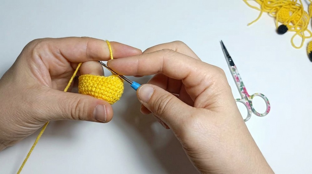 Crochet Amigurumi pikachu Pattern 2