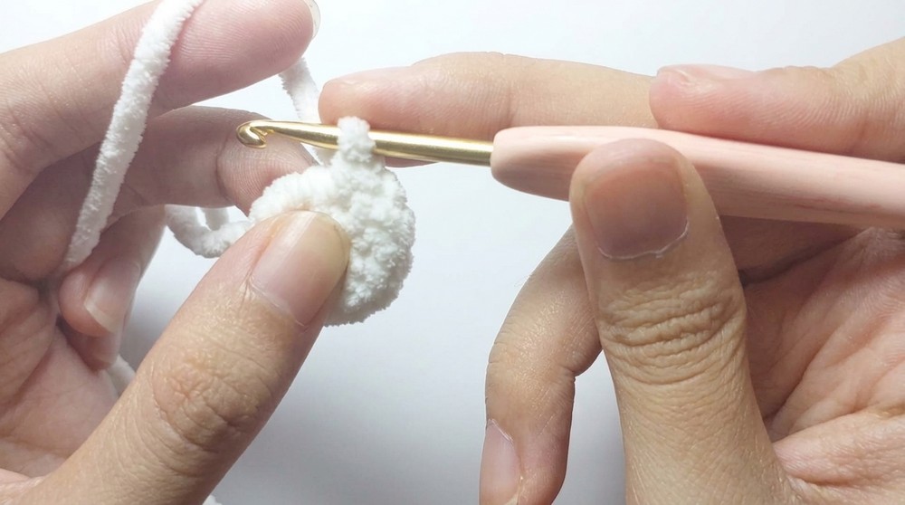 Crochet Amigurumi Bunny Pattern 1