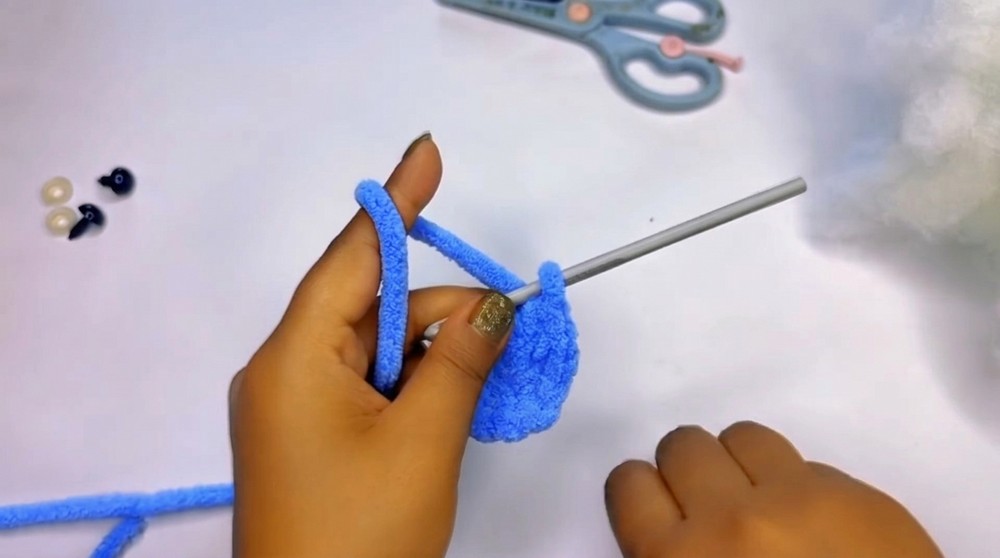 Crochet Amigurumi Bunny Pattern 1